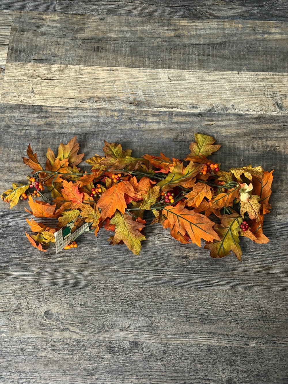 Lifelike Autumn Maple Leaf Garland in Orange and Gold